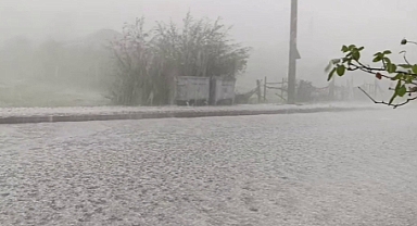 Zonguldak'ta ceviz büyüklüğünde dolu!!!
