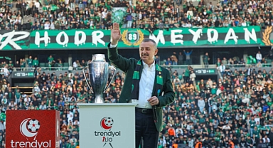 Büyükakın, Kocaelispor’un 3 puanını kutladı