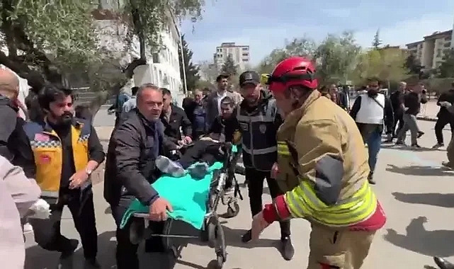 Kahramanmaraş' ta ortaokulda silahlı saldırı!